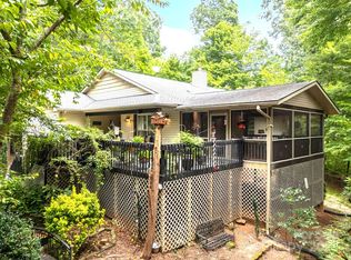 134 Downing Pl, Lake Lure, NC 28746