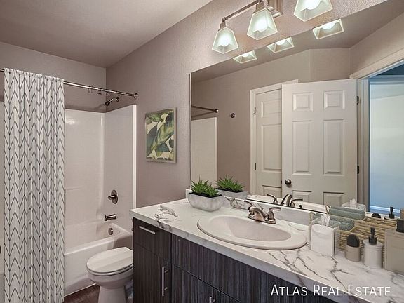 4th image of 4063 Meadowview Ct #4063