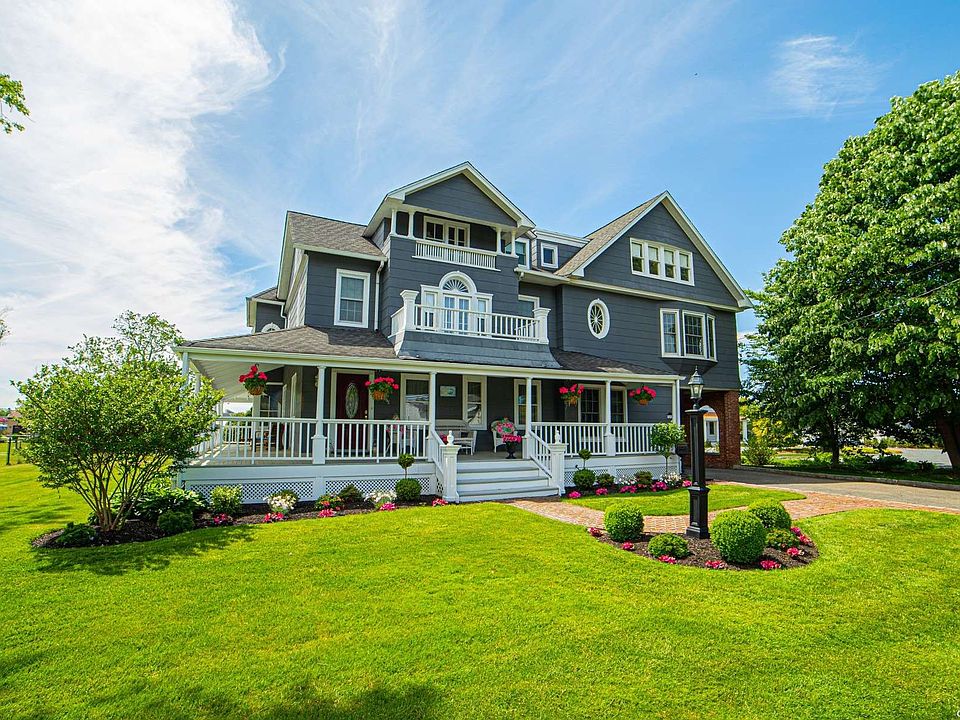 80 S Montgomery Avenue, Bay Shore, NY 11706 Zillow