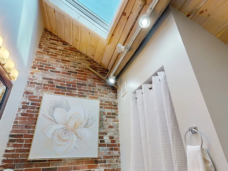 15 Union St #3 — Photo 15
