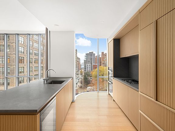 3rd image of 565 Broome St #S7c
