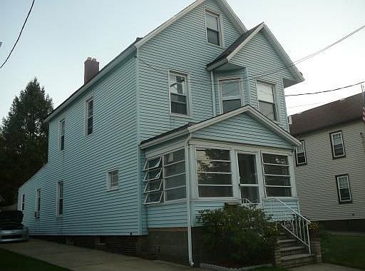 456 Main St. Front