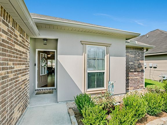 3rd image of 42408 Palmstone Ave