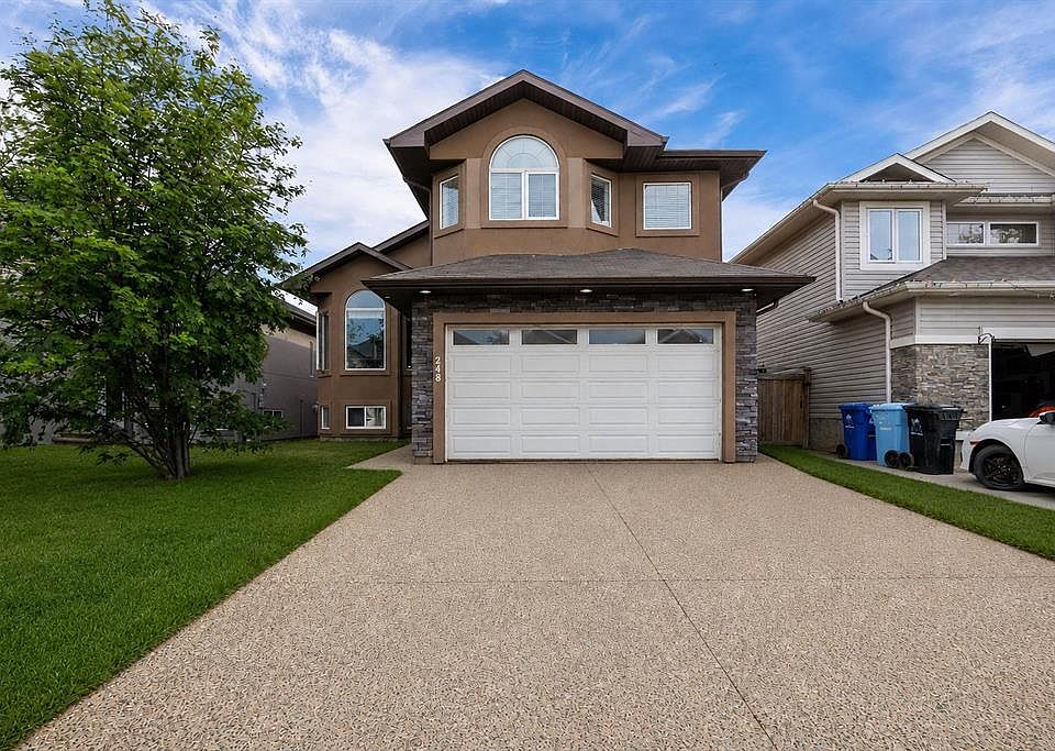 1st image of 248 W Hawthorn Way
