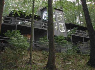 130 Pugh Rd, Wayne, PA 19087