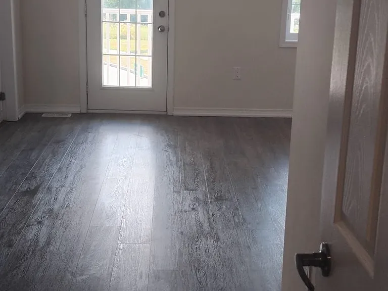 76 Fleming Cres — Photo 17