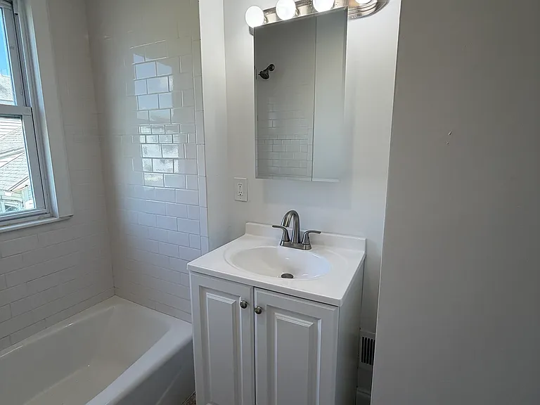 234 Savoy St #2 — Photo 11