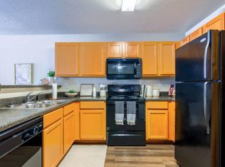 717 Bartur St, Hattiesburg, MS 39401