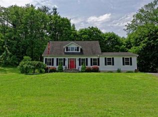 522 W Sand Lake Rd, Wynantskill, NY 12198