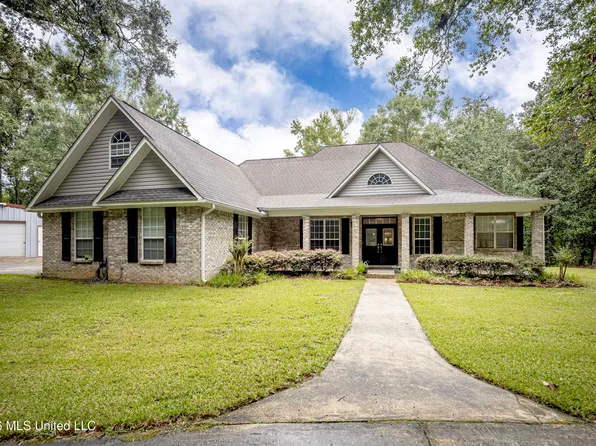 7224 Martin Bluff Rd, Gautier, MS 39553