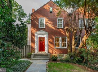 3835 S St NW, Washington, DC 20007