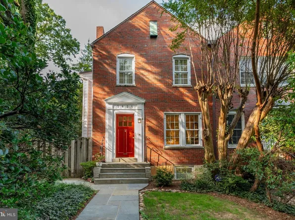 3835 Saint Louis St SE, Washington, DC 20019