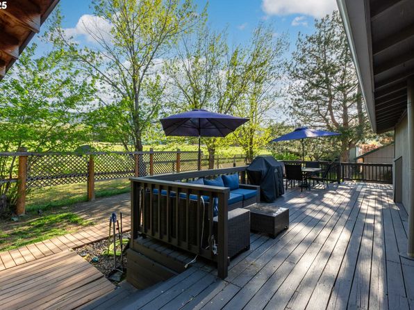 301 S 18th St, La Grande, OR 97850