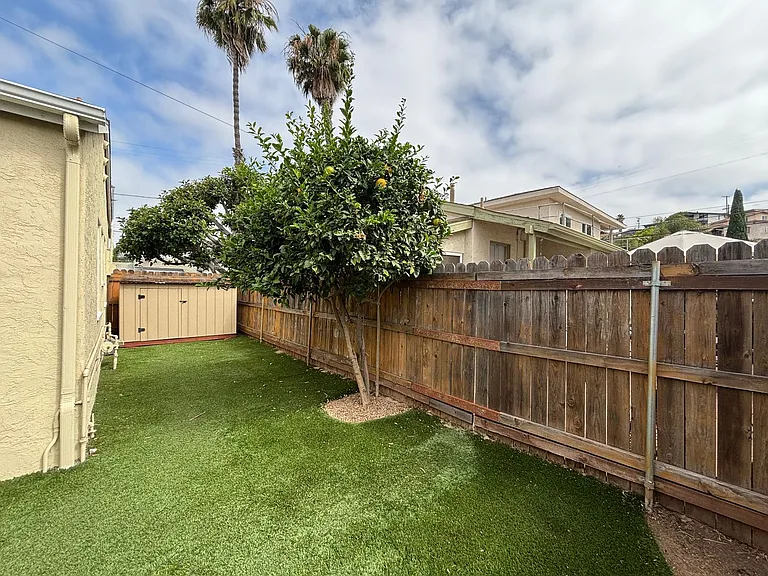 1225 Buenos Ave — Photo 18