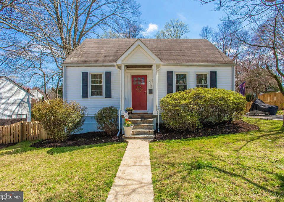 1st image of 4037 Woodland Dr
