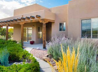 4440 Chamisa Path Rd, Santa Fe, NM 87507