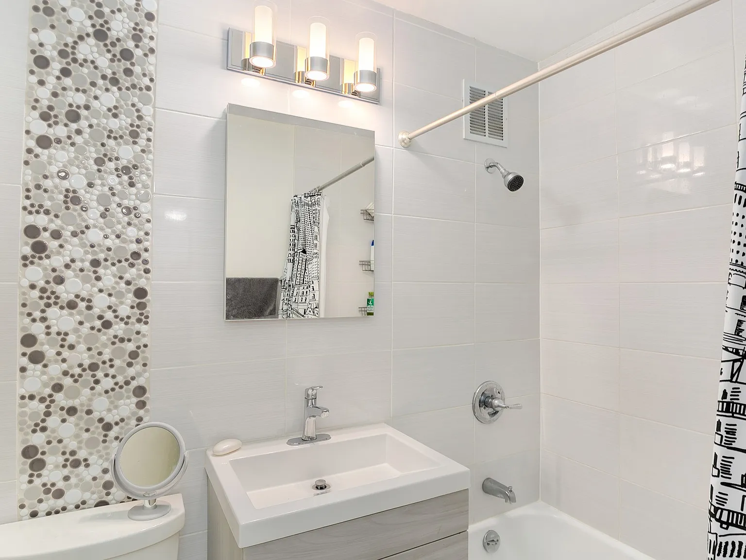 1 bed, 700 sqft, $2,500 — Photo 4