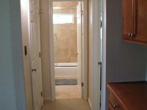 3rd image of 2025 Oliver Ave