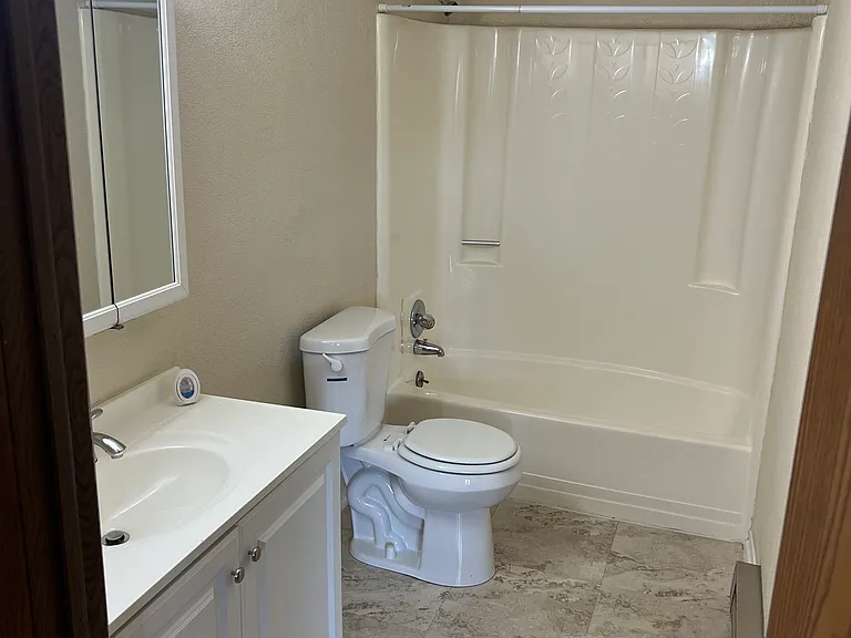 761 E Waterloo Rd #E — Photo 2
