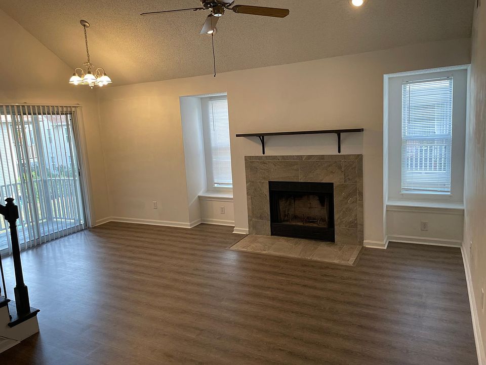 1st image of 528 Rainbow Ct Unit 201