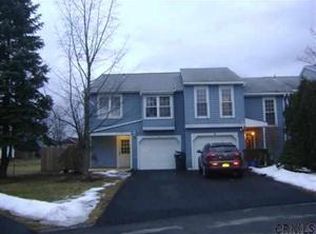9 Fox Hollow Sq, Cohoes, NY