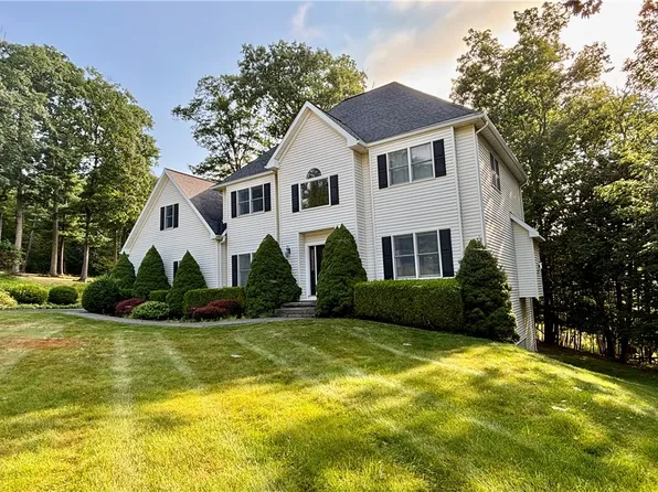 41 S Oakwood Dr, Painted Post, NY 14870