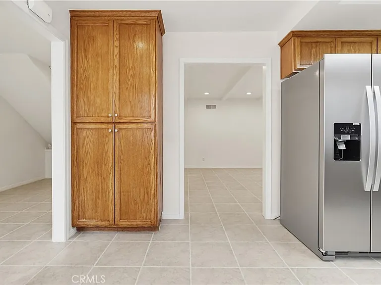 18102 Hatteras St — Photo 16
