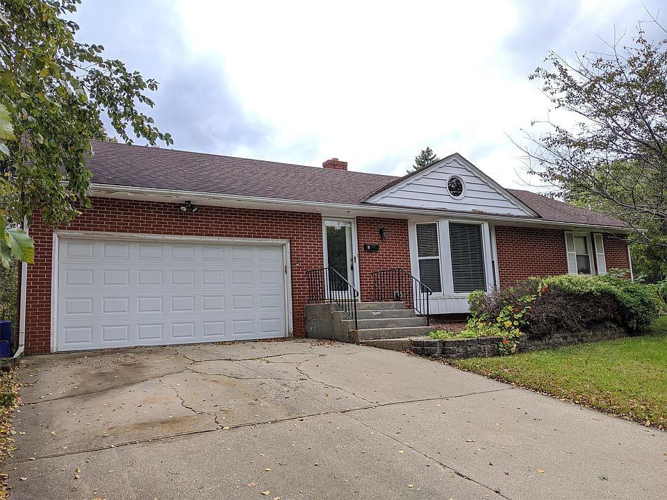 1st image of 111 Oak Knls S