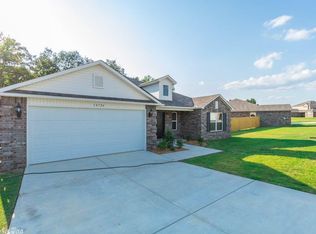 14726 Skyline Dr, Alexander, AR 72002