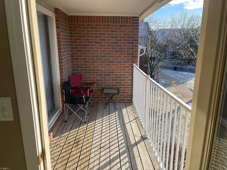 43790 Rushcliffe Dr — Photo 16