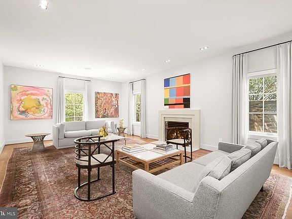 5th image of 2901 Albemarle St NW