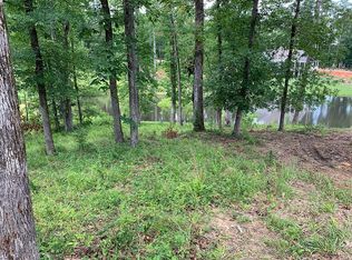 1050 Glen Eagle Dr, Greensboro, GA