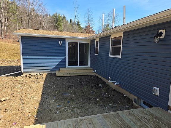 4th image of 2551 Chamberlain Rd