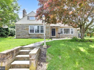 142 W Broad St, New Holland, PA, 17557