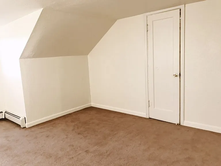 1335 Hyder St — Photo 110