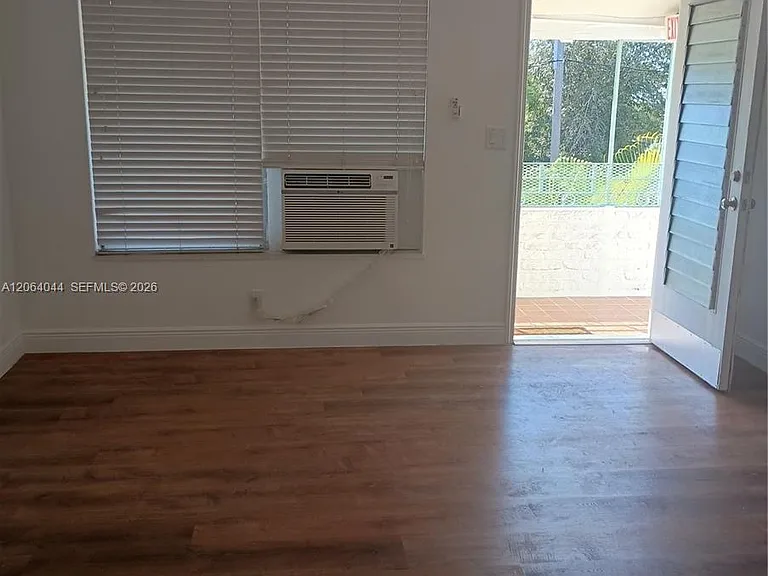545-74 NW Eight Street Rd #8 — Photo 1