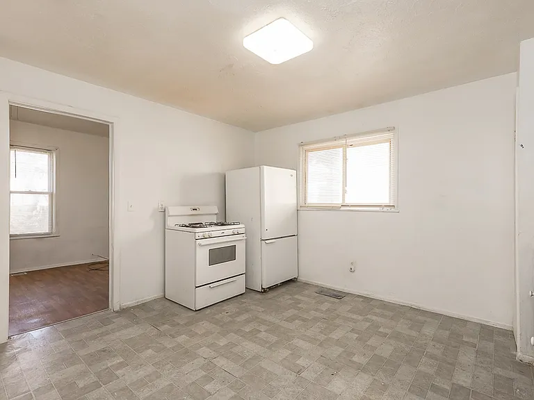 8700 Willard Ave #1 — Photo 11