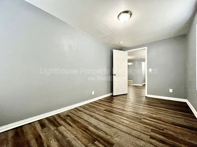 273 E Forest Ave #7 — Photo 7