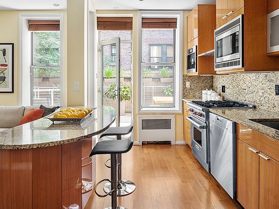4th image of 148 E 84th St APT 1D