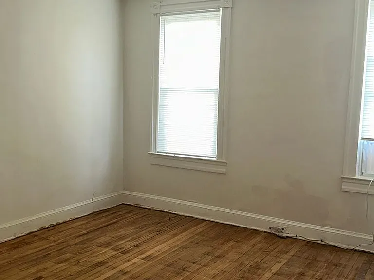 2019 Cecil Ave — Photo 10
