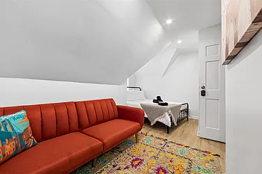 Rented by Aron Fried, LREB