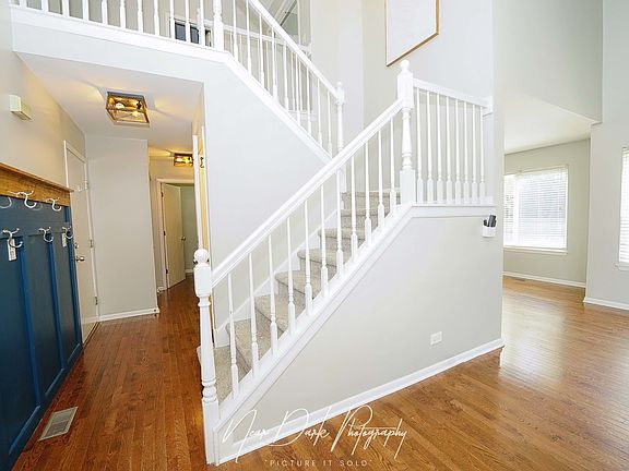 3rd image of 681 E Peachtree Ln