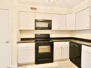 708 Ridgestone Dr APT C, Ballwin, MO 63021