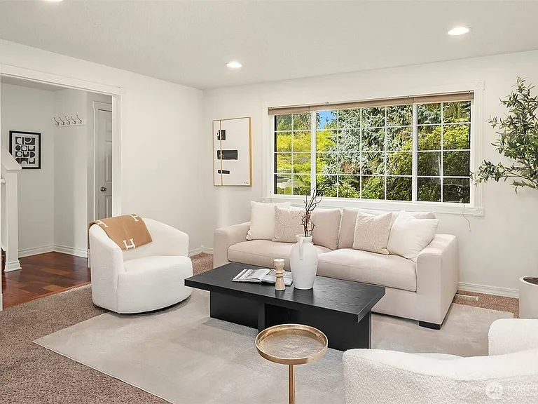17615 Brook Blvd — Photo 2