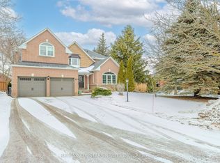 15 Glenn Gould Cres, Uxbridge, ON L9P 1W4