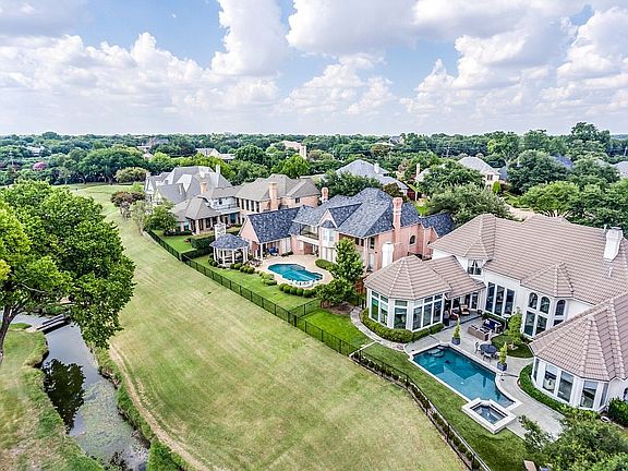 2nd image of 1821 Kings Isle Dr