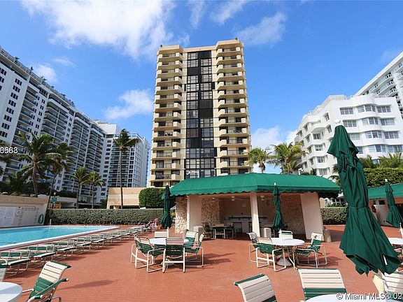 5th image of 2401 Collins Ave APT 1121