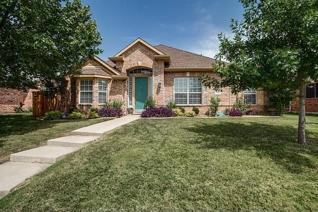 1st image of 3916 Gillespie Dr