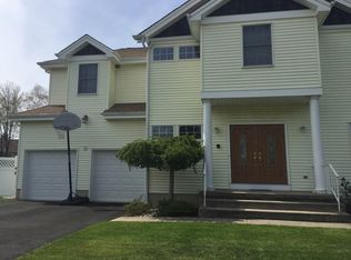 65 Princess Dr, North Brunswick, NJ 08902
