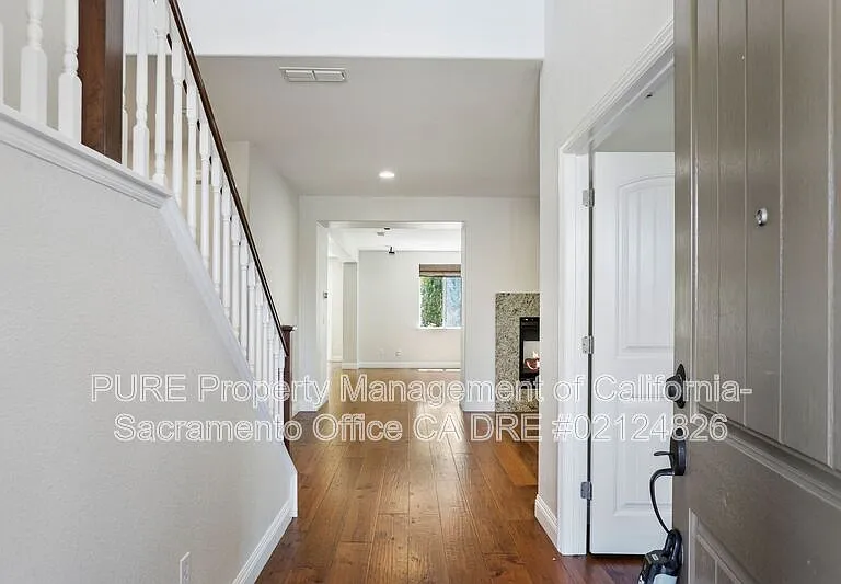 1571 Radford Loop — Photo 9